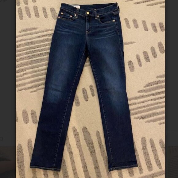 GAP Mid Rise Classic Straight Jeans - Picture 1 of 2